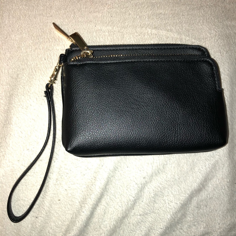 ❌SOLD❌ Black Wristlet